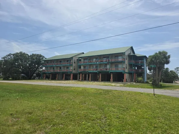 15 NW First St UNIT 304, Steinhatchee, FL 32359
