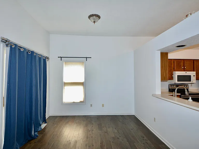 7749 Chesapeake Dr E — Photo 16