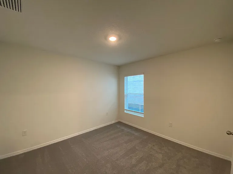 6461 SE 4th Ln — Photo 25
