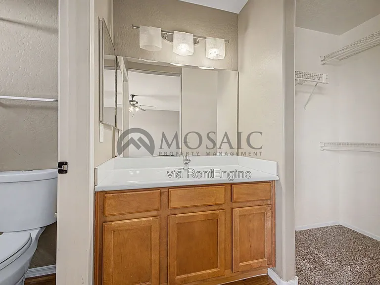 272 W Settlers Trl — Photo 15
