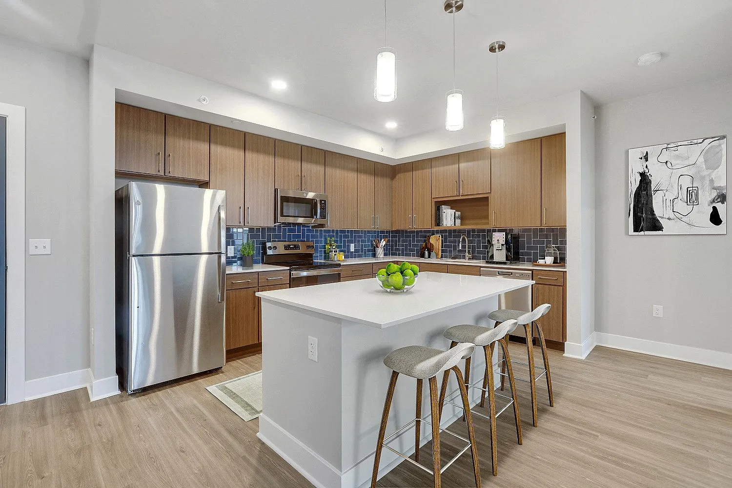 Woodmore Apartments — Photo 3
