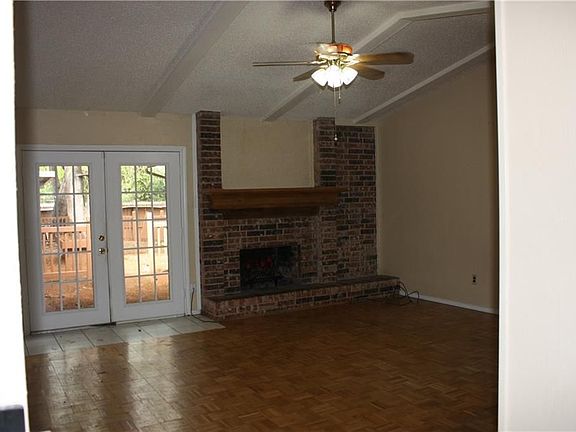 4th image of 5430 Barcelona Dr