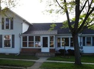 209 S Cherry St, Woodville, OH 43469