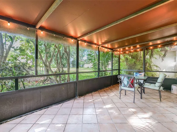 5614 Hammock Lane #113, Lauderhill, FL 33319