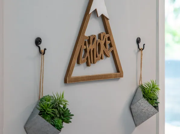 1020 E Diamond Way, Sandy, UT 84094