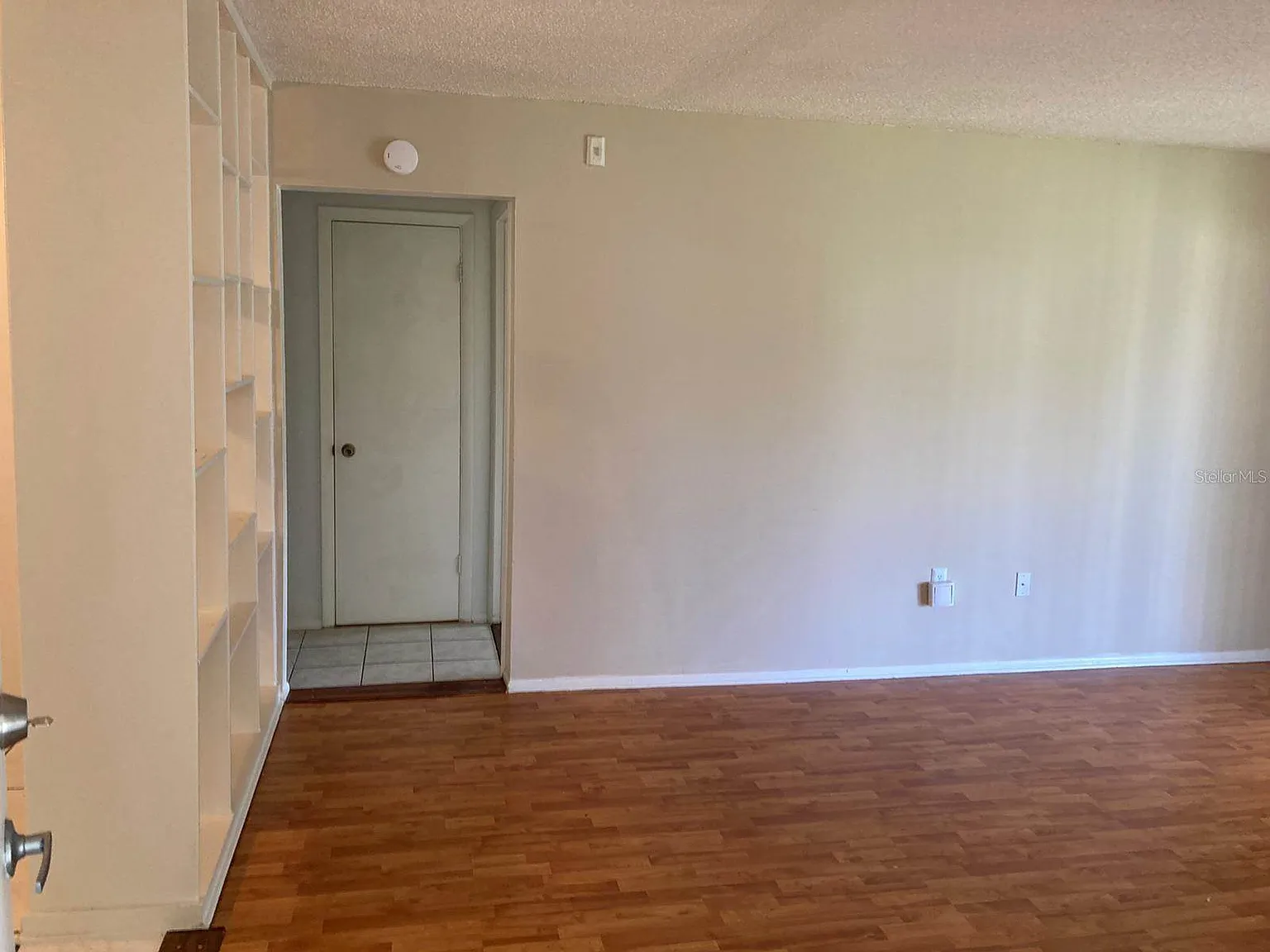 1 bed, 785 sqft, $1,200 — Photo 2