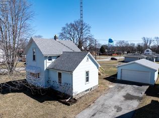 643 4th St, Fremont, OH 43420