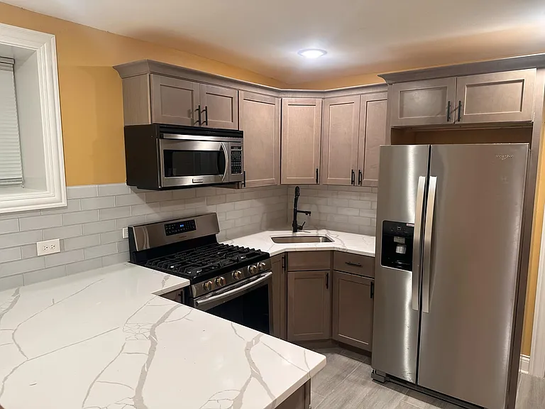 6220 S Morgan St — Photo 8