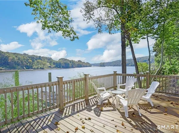 500 River Road #3, Shelton, CT 06484