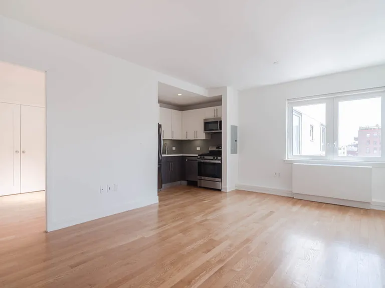 175 Kent Ave — Photo 9