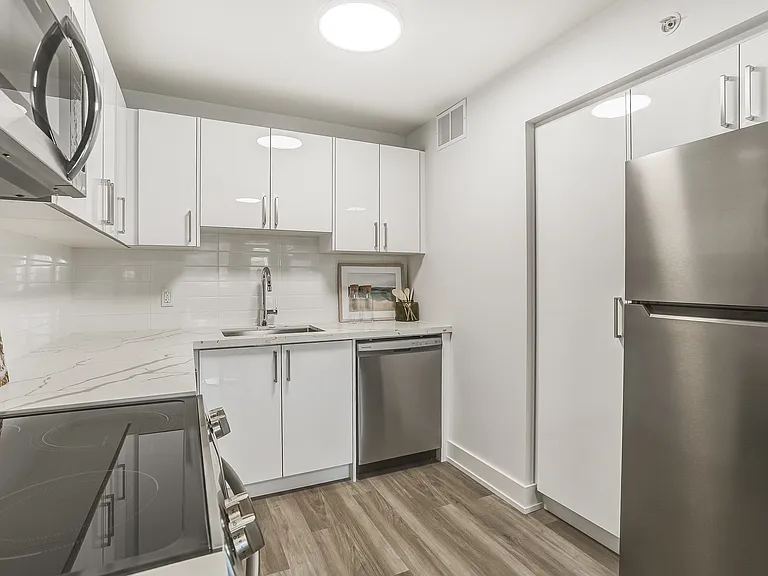 6515 Glen Erin Dr — Photo 28
