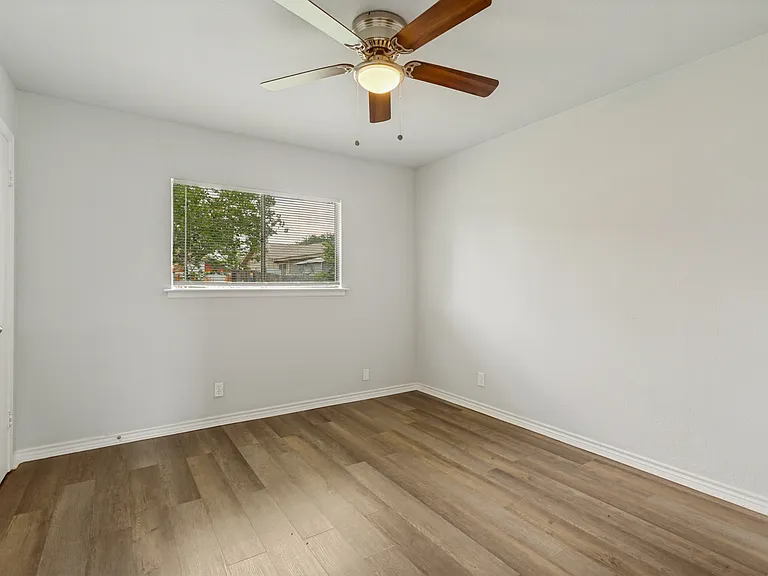 5535 Red Sky St — Photo 9