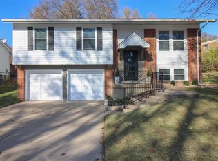 11903 Ameling Rd, Maryland Heights, MO 63043