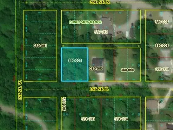 460 N 1st St, Chesterton, IN 46304