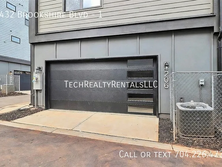 3432 Brookshire Blvd #1 — Photo 36