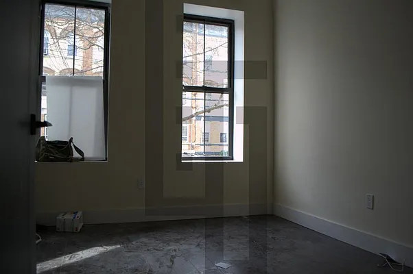 Rented by Loom Group | media 31