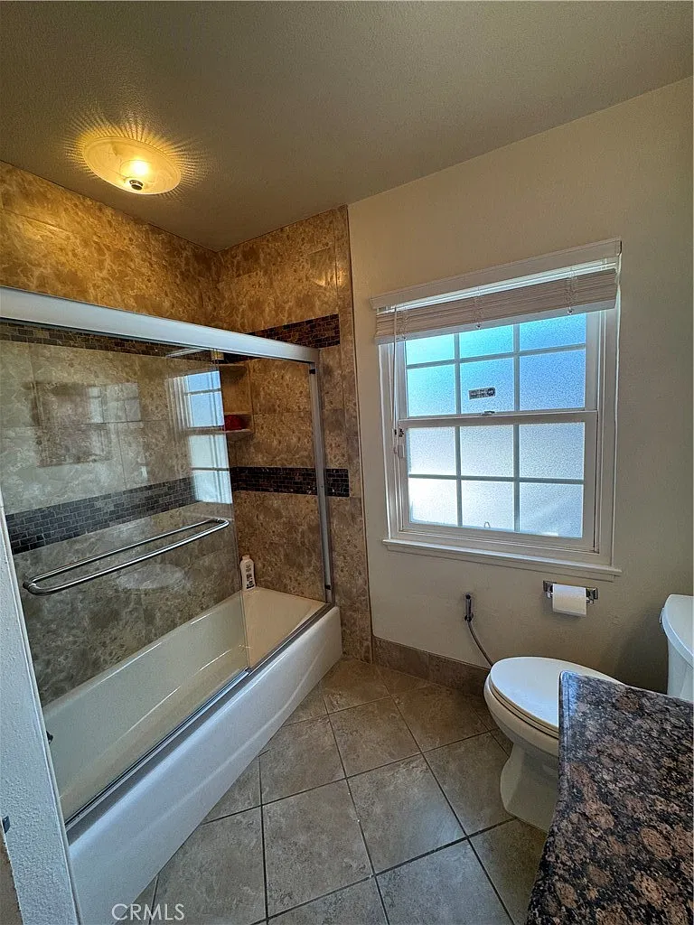 4 bed, 1404 sqft, $4,000 — Photo 3