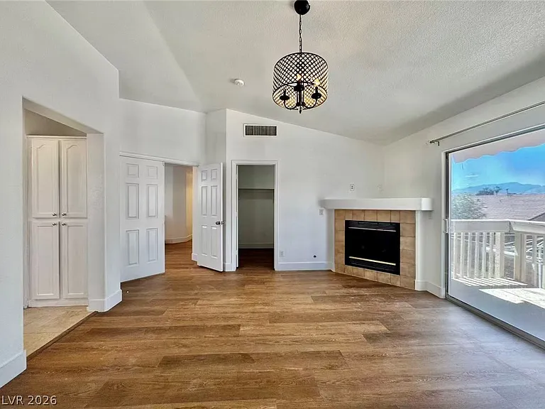 3829 Climbing Rose St — Photo 37