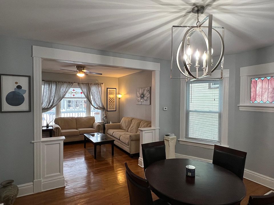 1st image of 431 Hoyt St #1