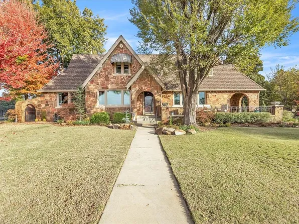 2301 E Overholser Ct, Oklahoma City, OK 73127