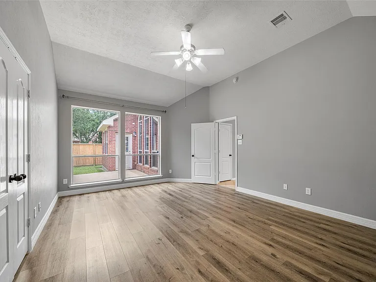 24910 Crystal Stone Ln — Photo 30