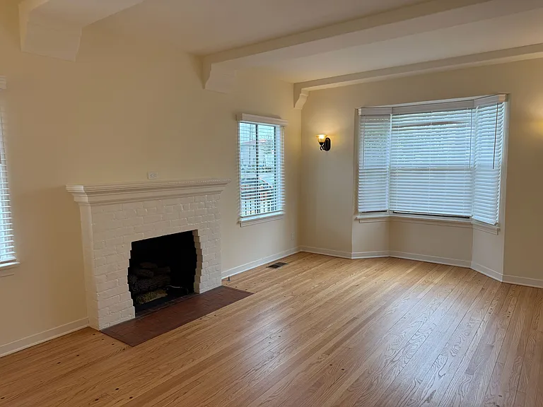 617 W Glenoaks Blvd #617 — Photo 1