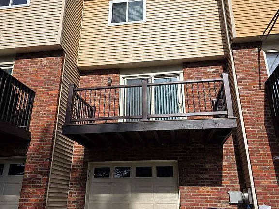 2nd image of 373 Scott Ln