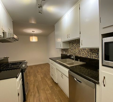 5th image of 11275 Westminster Ave APT 206