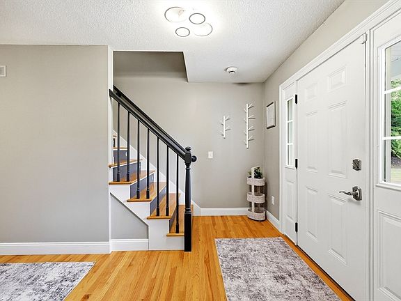 5th image of 17 Homestead St