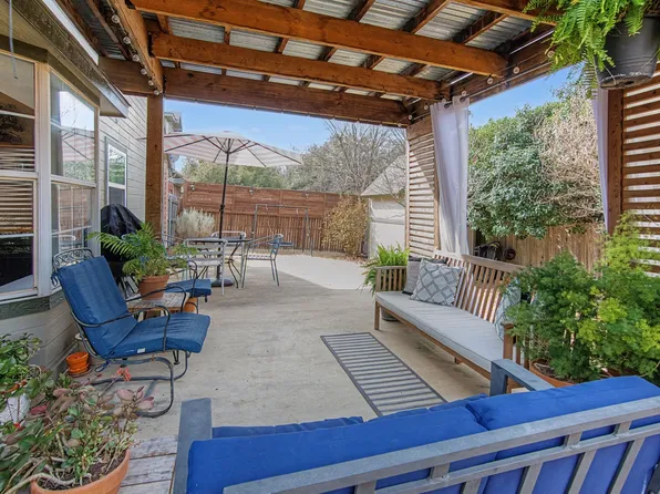 7425 Bear Lake Dr, Fort Worth, TX 76137