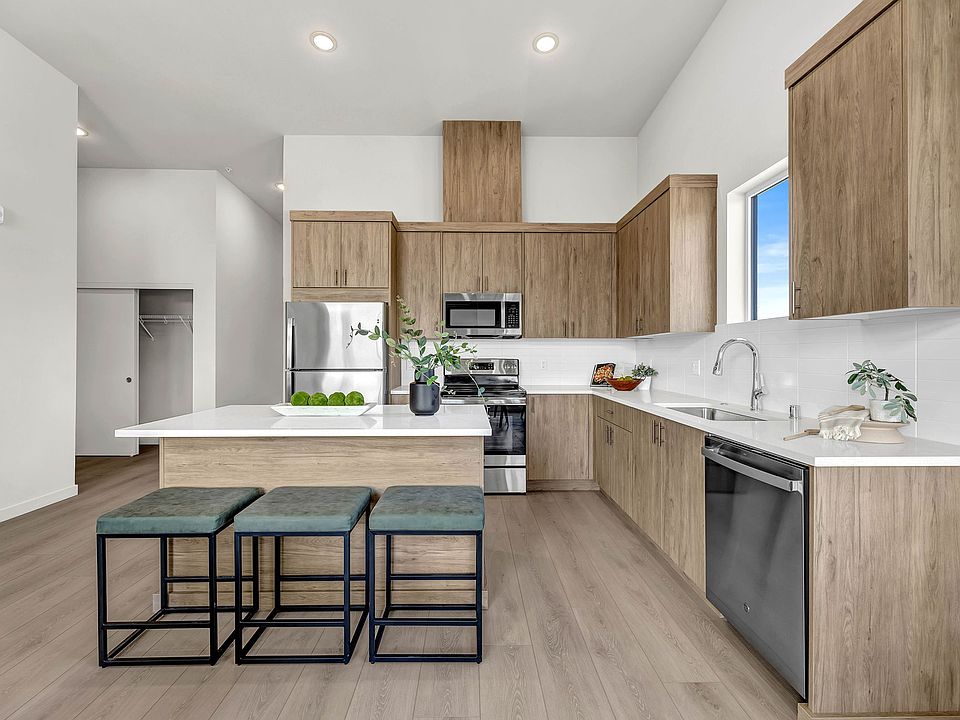 1st image of 6204 NE Hazel Dell Ave #B12
