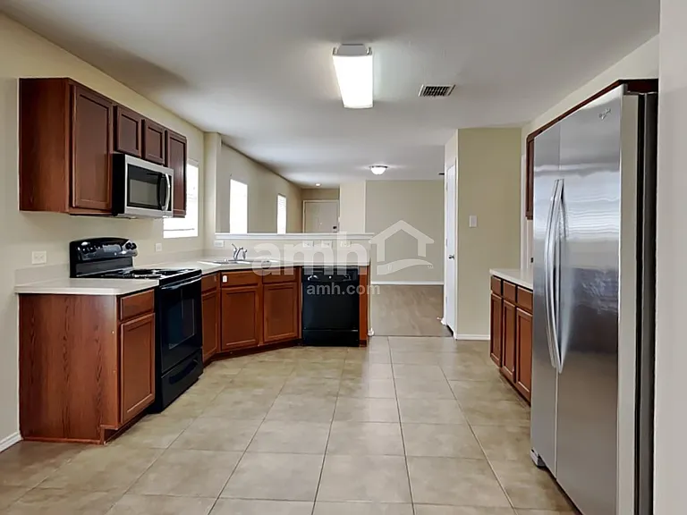 4005 Shawnee Trl — Photo 4
