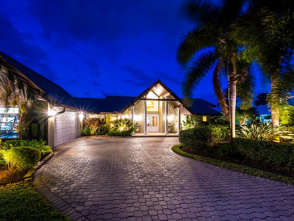 1st image of 6305 SE Ironwood Circle