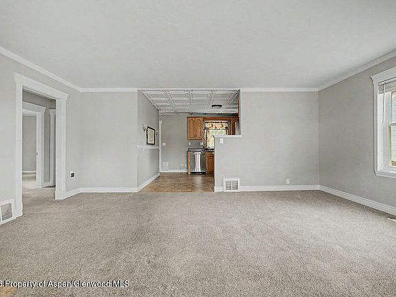 5th image of 929 Ranney St