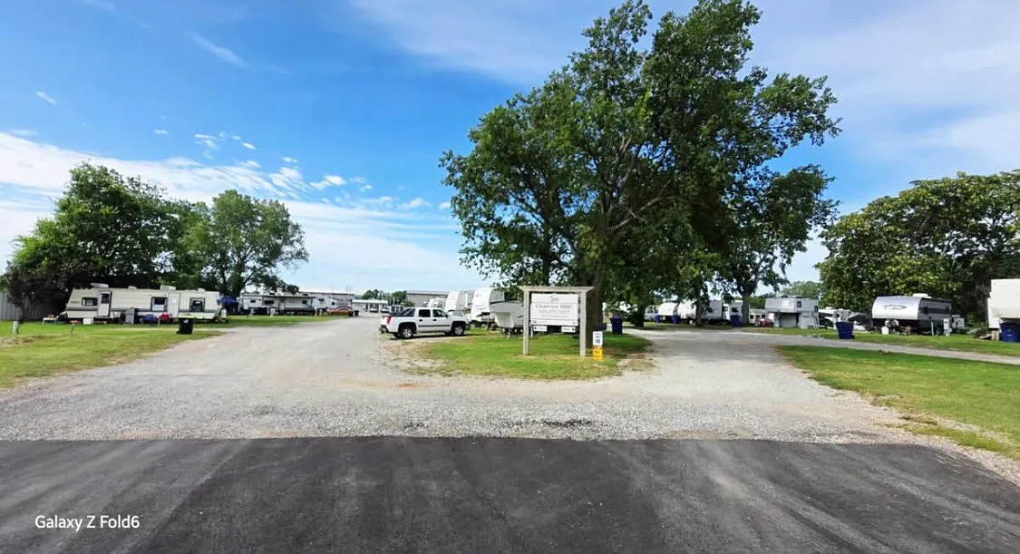 4002 Cemetery Rd — Photo 3