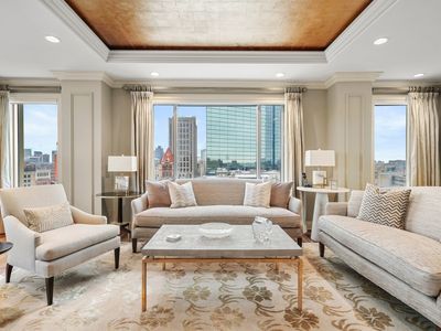 1 Huntington Ave APT 1101, Boston, MA, 02116