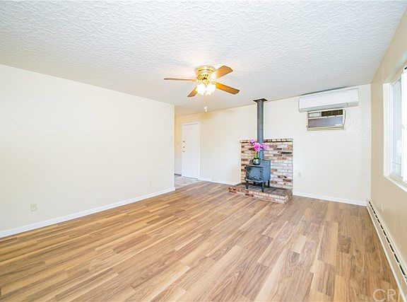 3rd image of 14793 Uhl Ave
