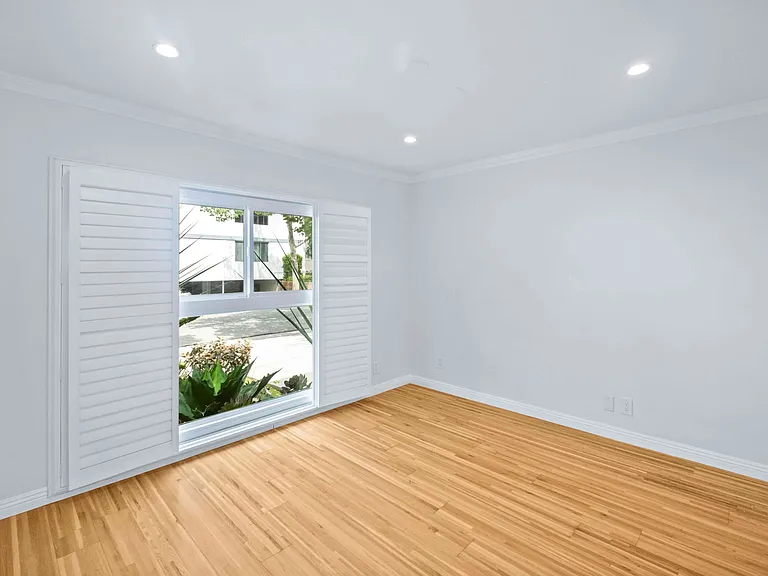 332 S Rexford Dr #1 — Photo 23
