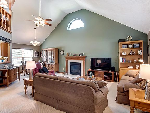 2nd image of 7957 Waggoner Woods Dr