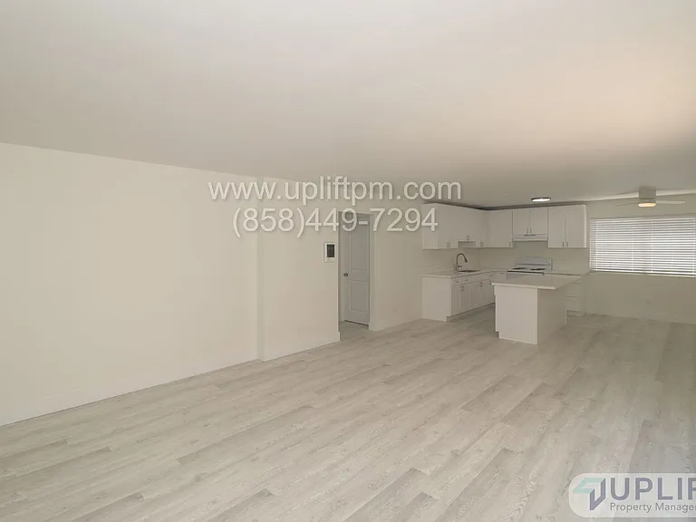 813 B St #5 — Photo 4