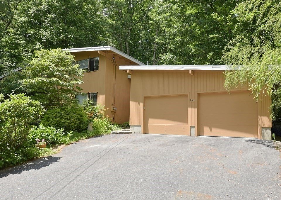 253 Brewer St, Northborough, MA 01532 Zillow