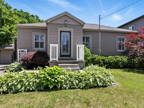 45 2nd Ave, Kitchener, ON N2C 1N4