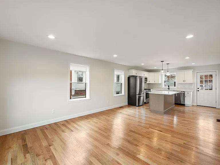 32 Union St #32 — Photo 20