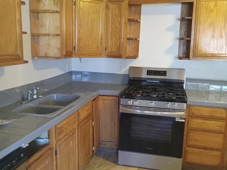 2918 Alamosa Dr — Photo 12