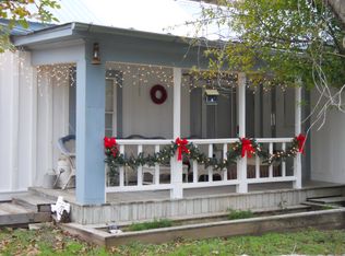 717 Center Cir, Salado, TX 76571