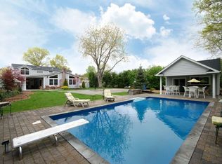 44 Hill Dr, Bohemia, NY