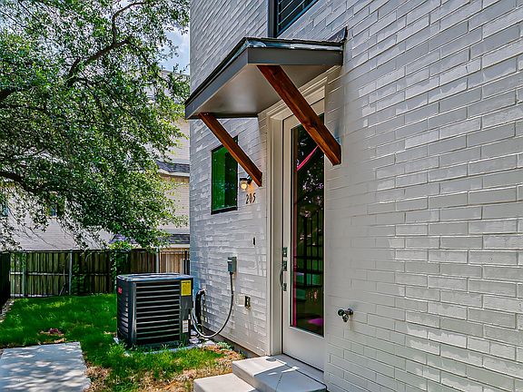 2nd image of 6028 Lewis St #202