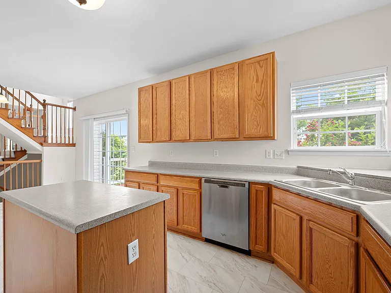 34 Bonhomme Richard Ct — Photo 18