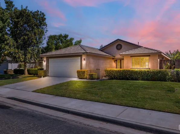 5016 Misty Breaks Dr, Bakersfield, CA 93313