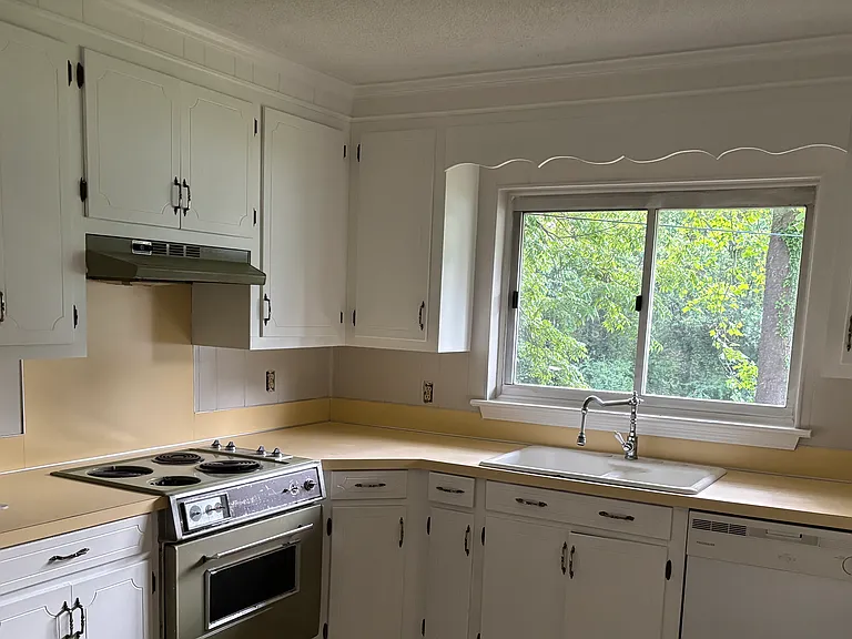 191 Scenic Dr NE — Photo 2